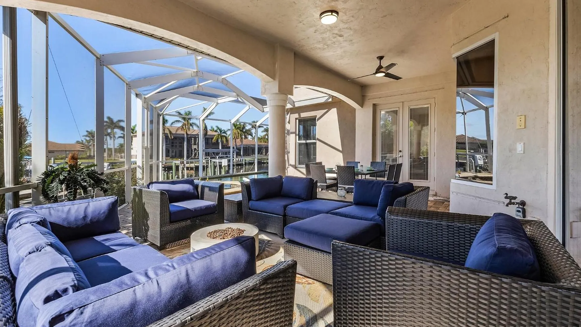 Stunning Luxury! Gulf Access, Pool Table - Harbour Haven - Roelens Holiday home *