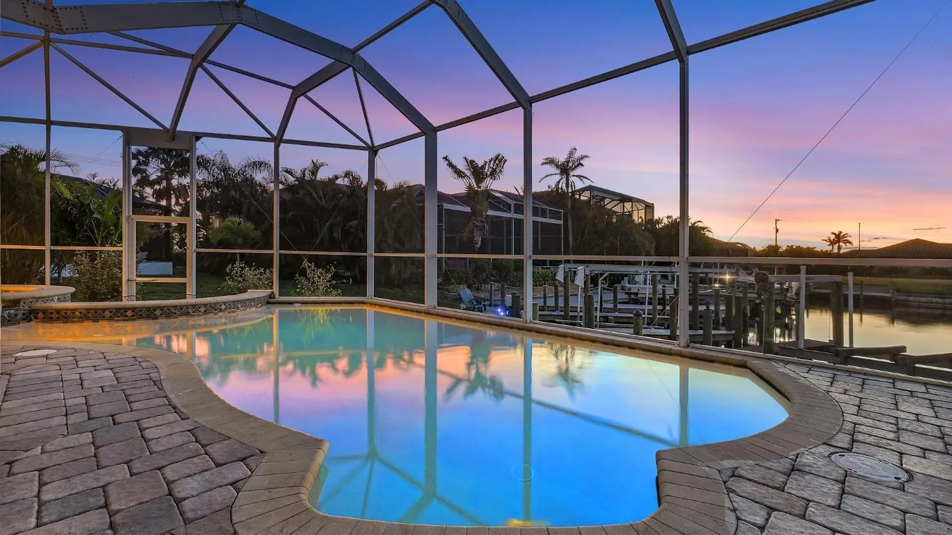 Holiday home Stunning Luxury! Gulf Access, Pool Table - Harbour Haven - Roelens