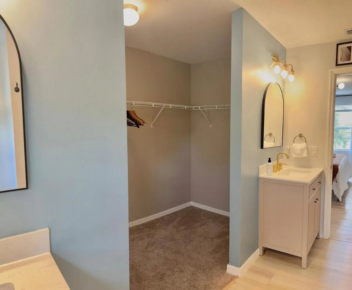Holiday home Lovelee Cozy 2-story Cape Coral