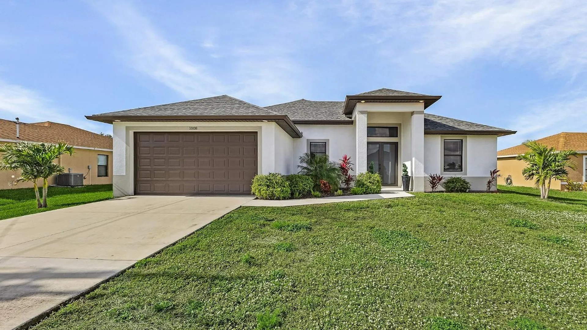 Holiday home Brand New & Luxurious, Sunsets, Heated Pool & - Palm Breeze - Roelens *