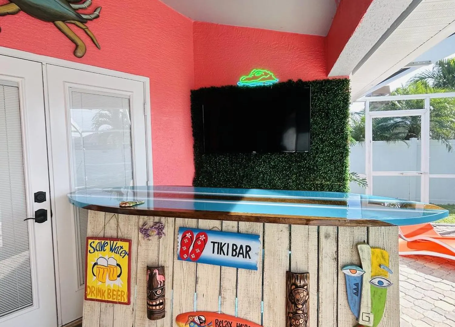 Holiday home Game With Poolside Bar And A Heated Pool With Ping Pong And Putting *