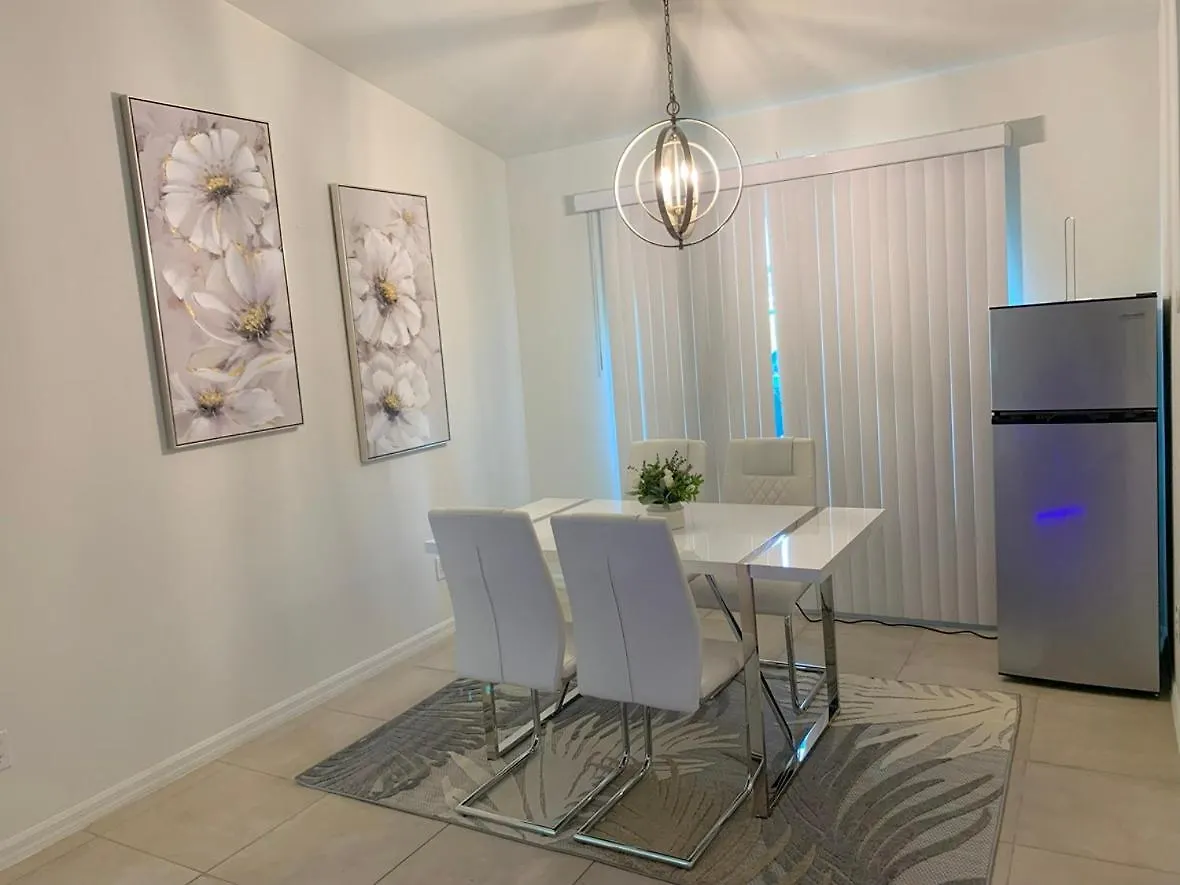 Homestay The Elegant