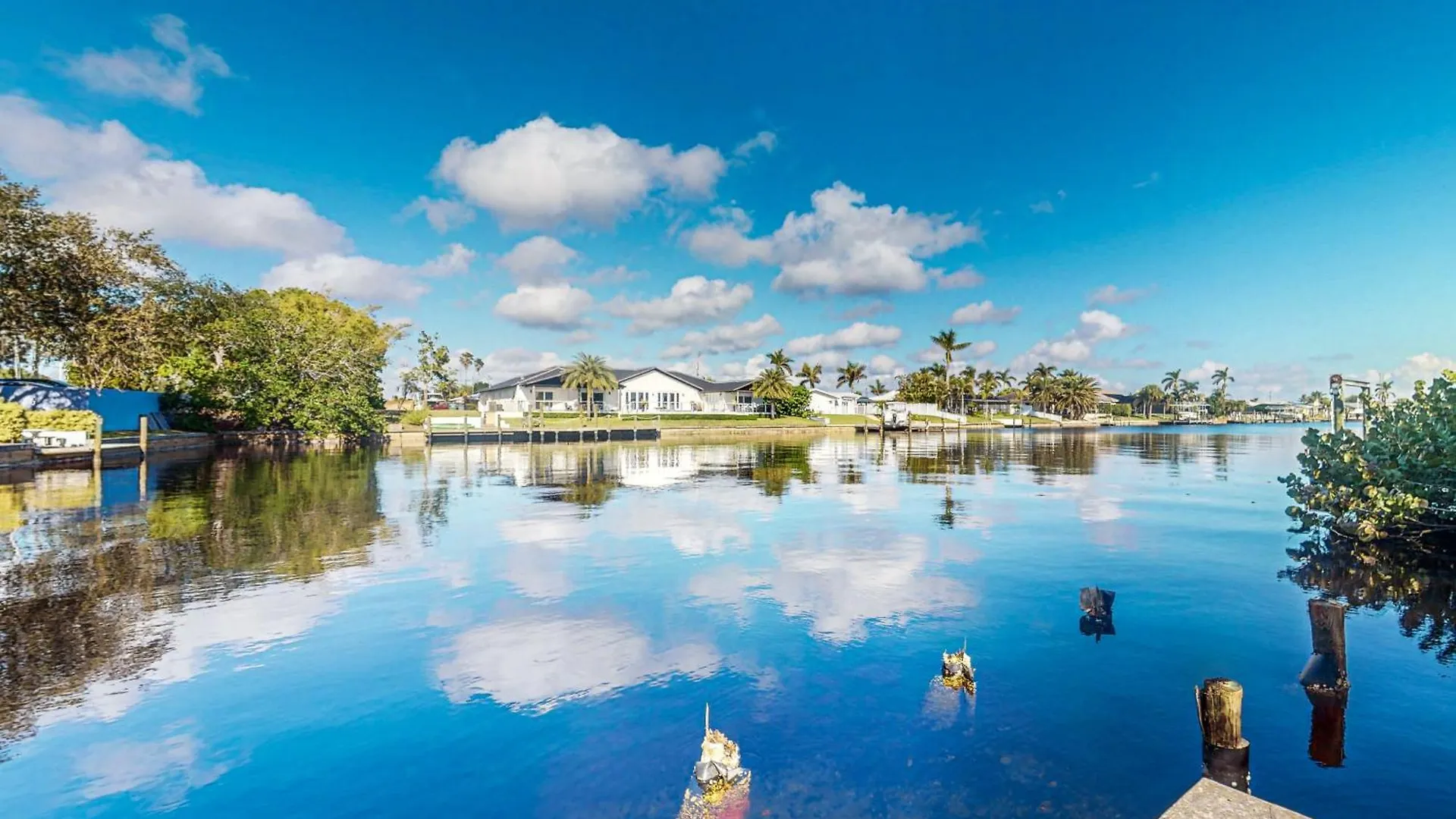 Holiday home On The Water's Edge Cape Coral