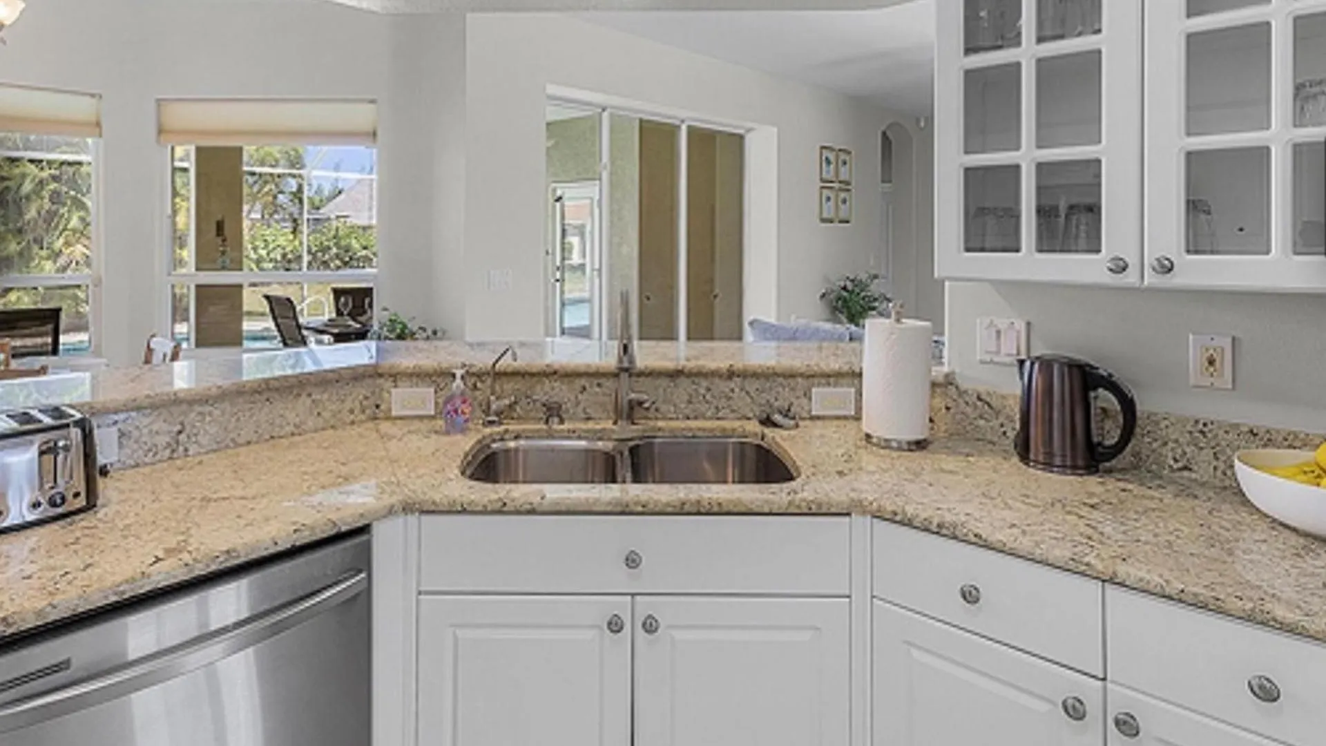 Cape Coralhouse-sleeps10-pool-close To Attractions Villa