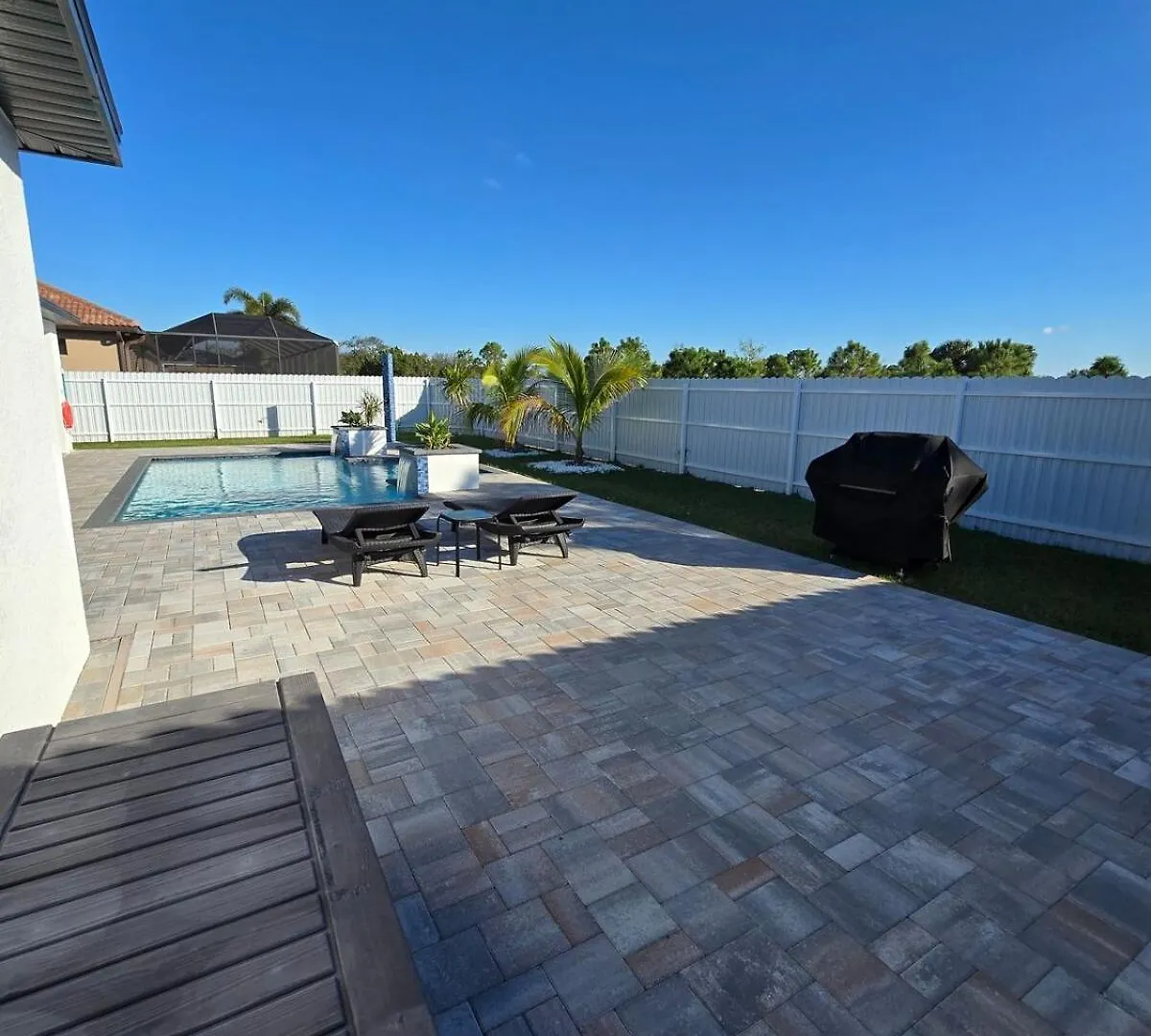 Villa Casa Madrid Heated Pool Sleeps 8 Cape Coral