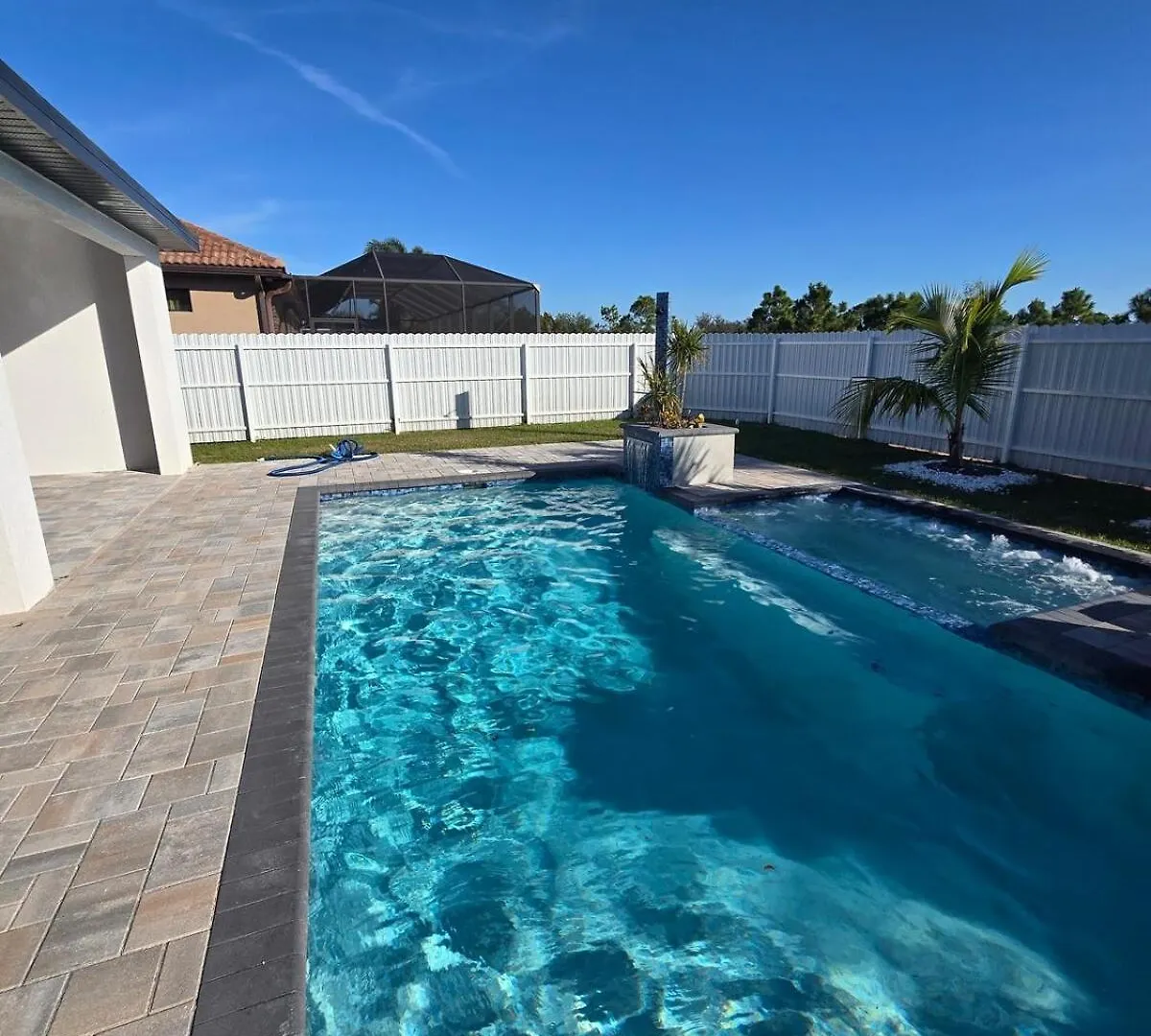 Casa Madrid Heated Pool Sleeps 8 Cape Coral
