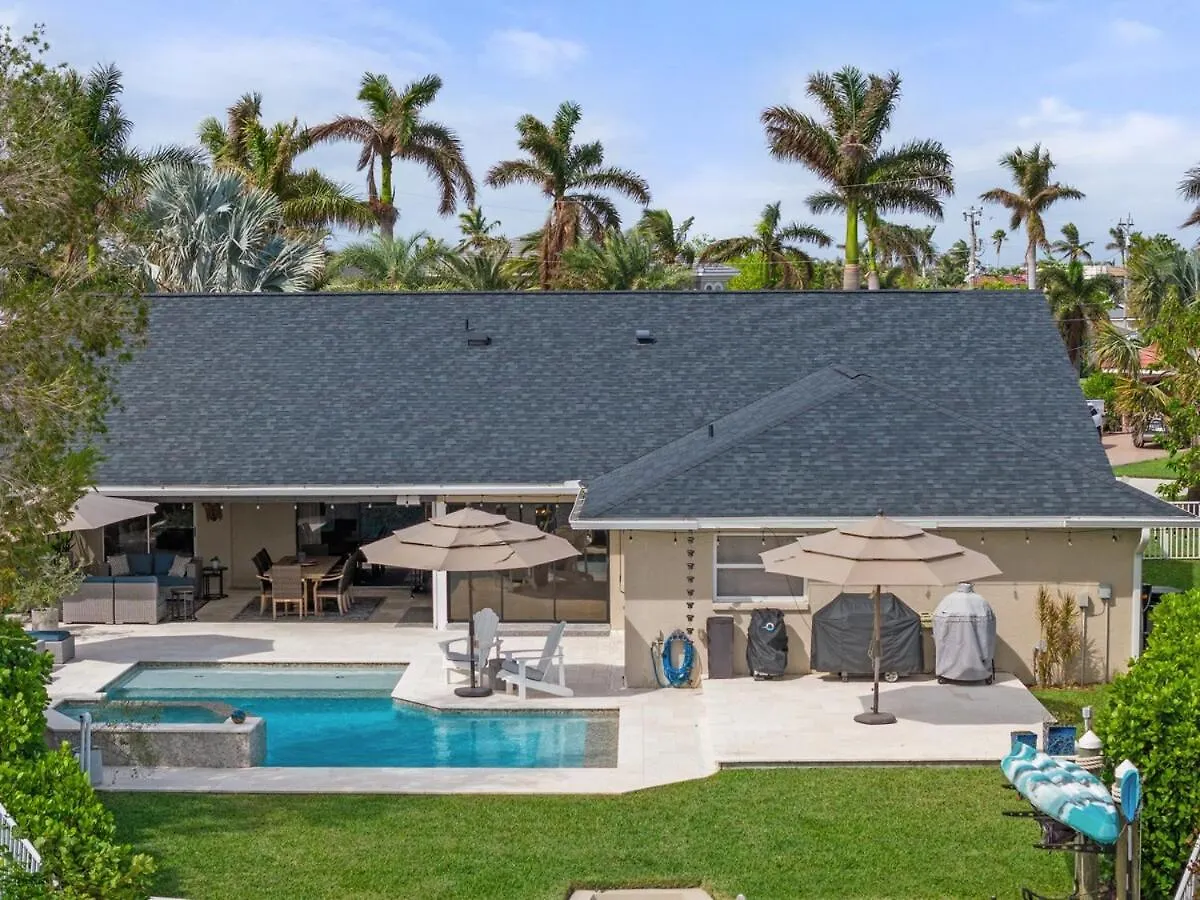 Charming Gulf Access Villa Cape Coral