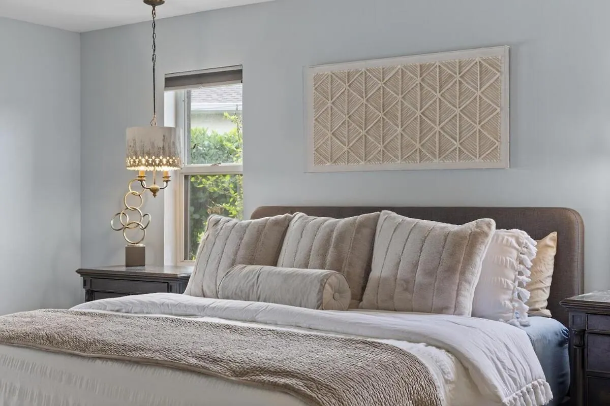 Charming Gulf Access Villa Cape Coral
