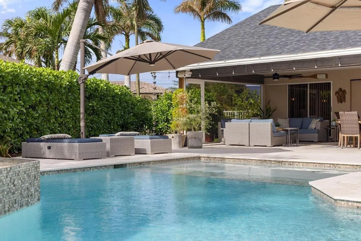 Charming Gulf Access Villa *