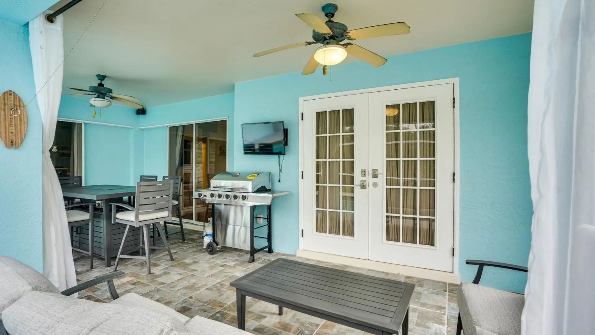 Stunning Getaway With Patio And Yard!