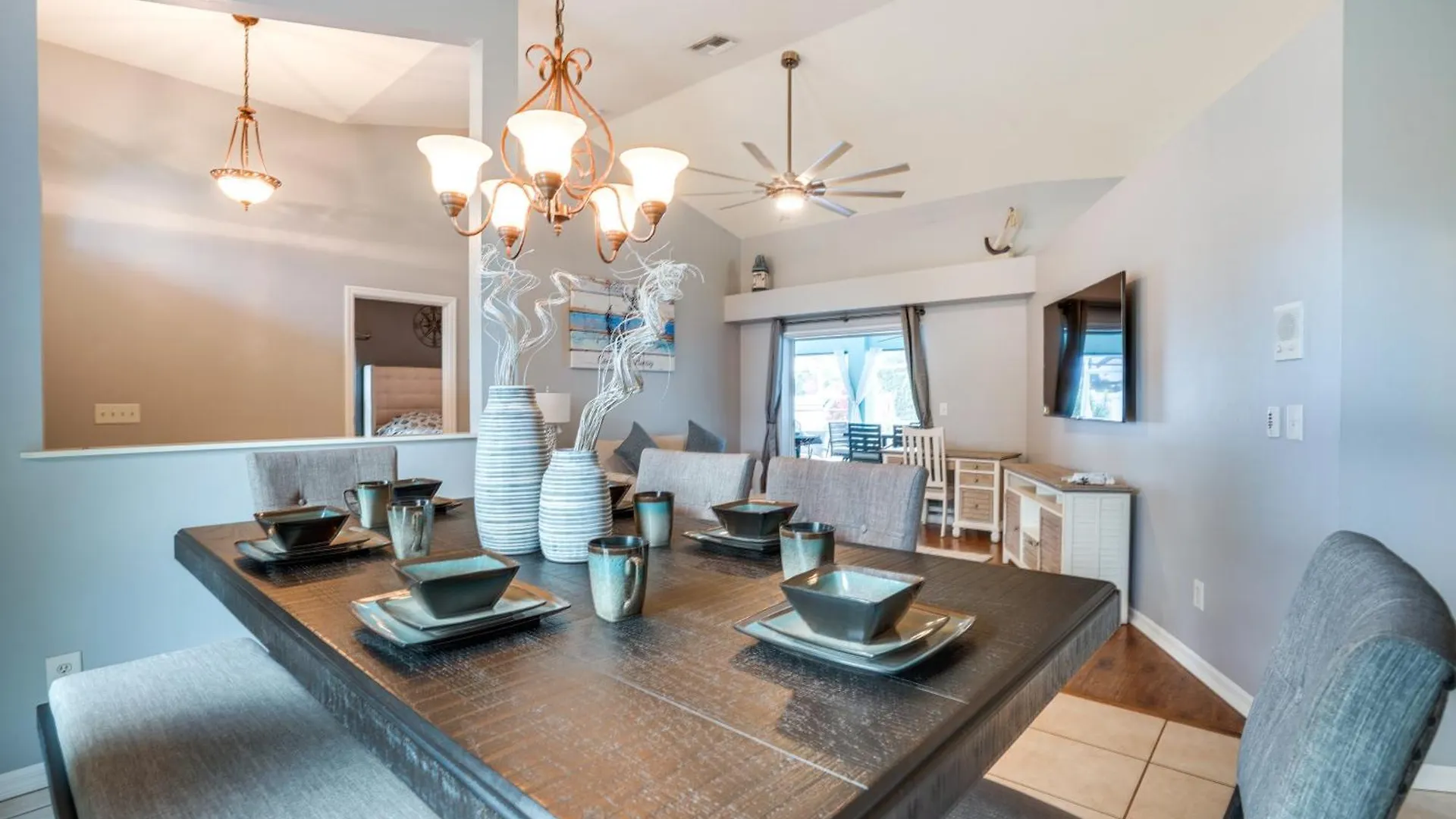 Stunning Getaway With Patio And Yard! Holiday home *