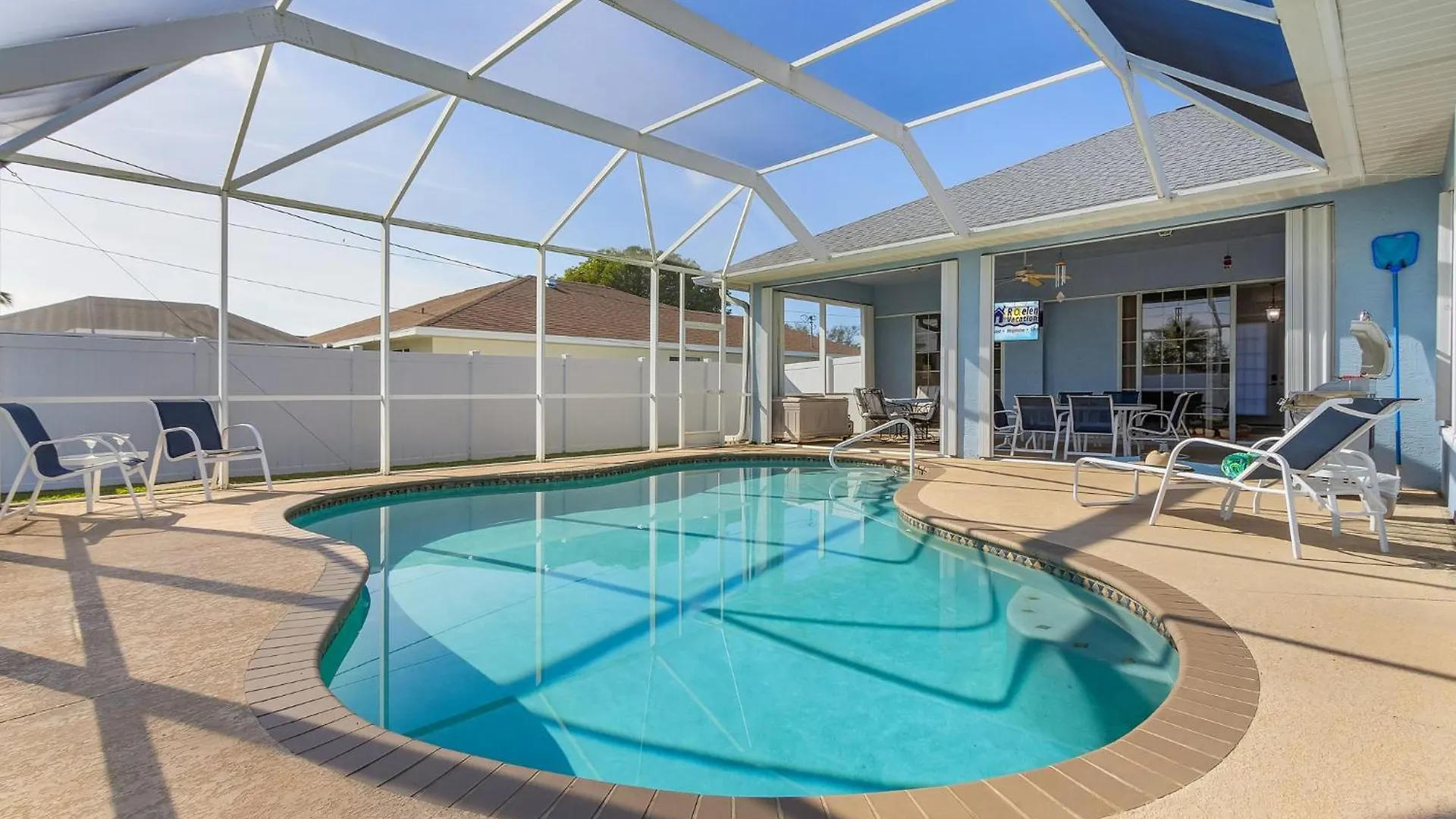 Heated Pool, Game With Pool Table, Ping-pong - Paradise On 8th - Roelens Holiday home Cape Coral