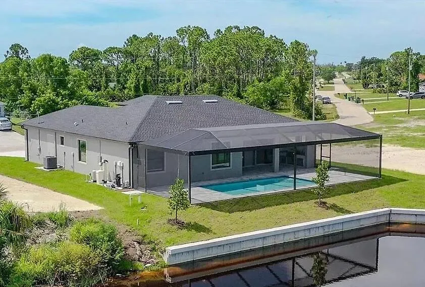 Villa The Artis Your Dream Vacation Awaits Cape Coral