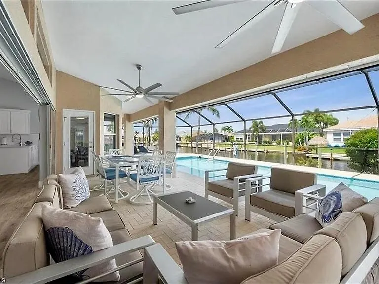 Villa Oasis Direct Gulf Access Cape Coral