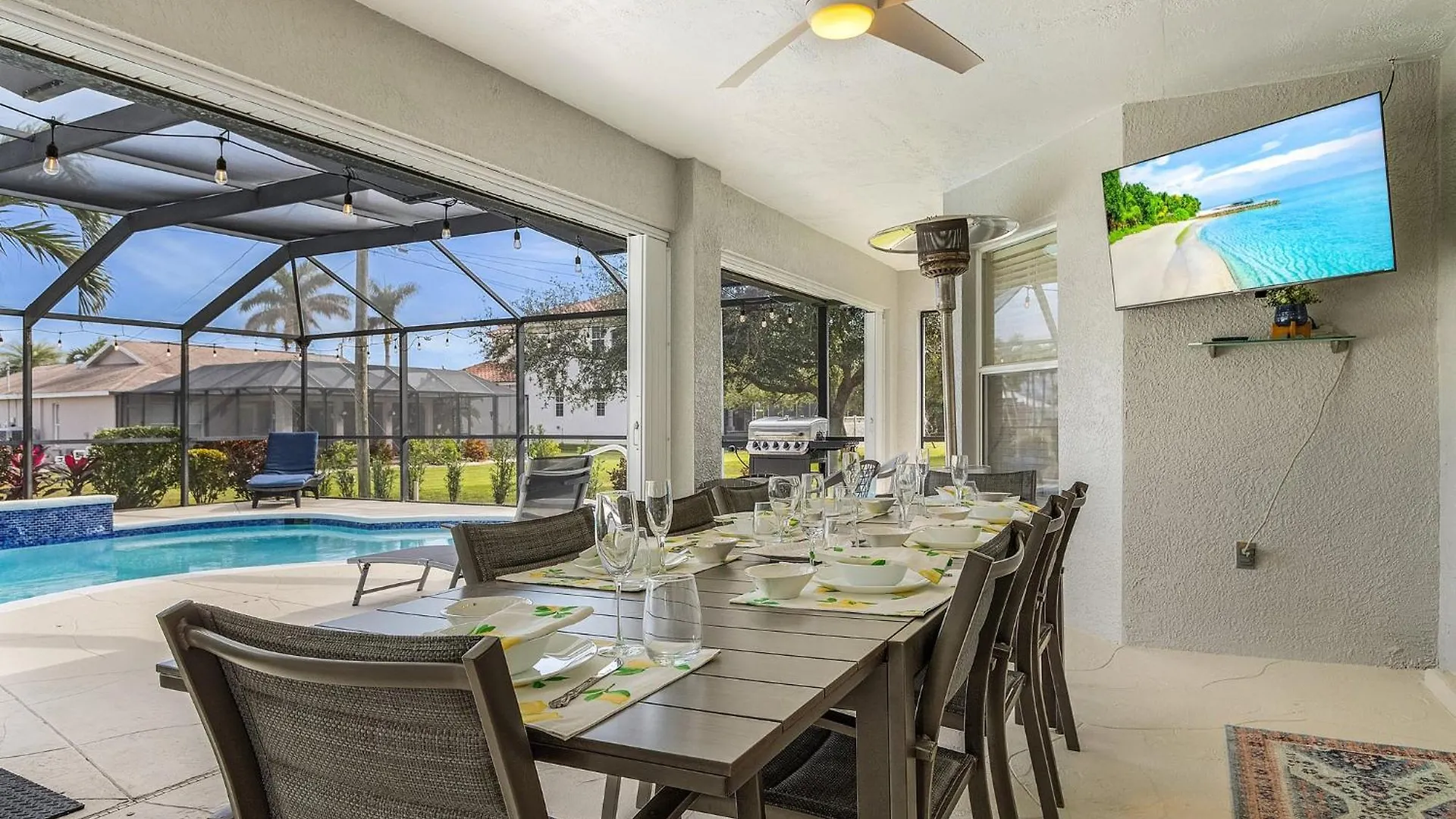 Casa Colada, A Modern 4-bedroom Retreat *