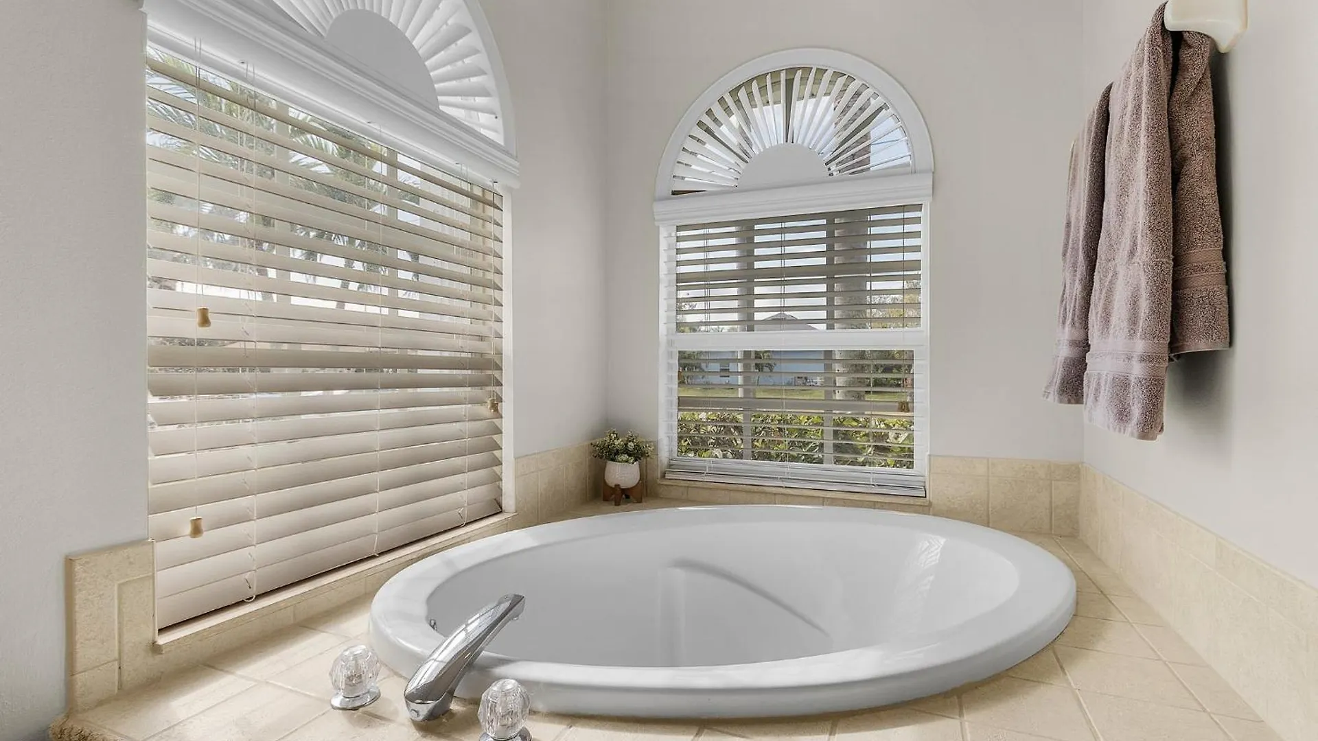 Holiday home Casa Colada, A Modern 4-bedroom Retreat