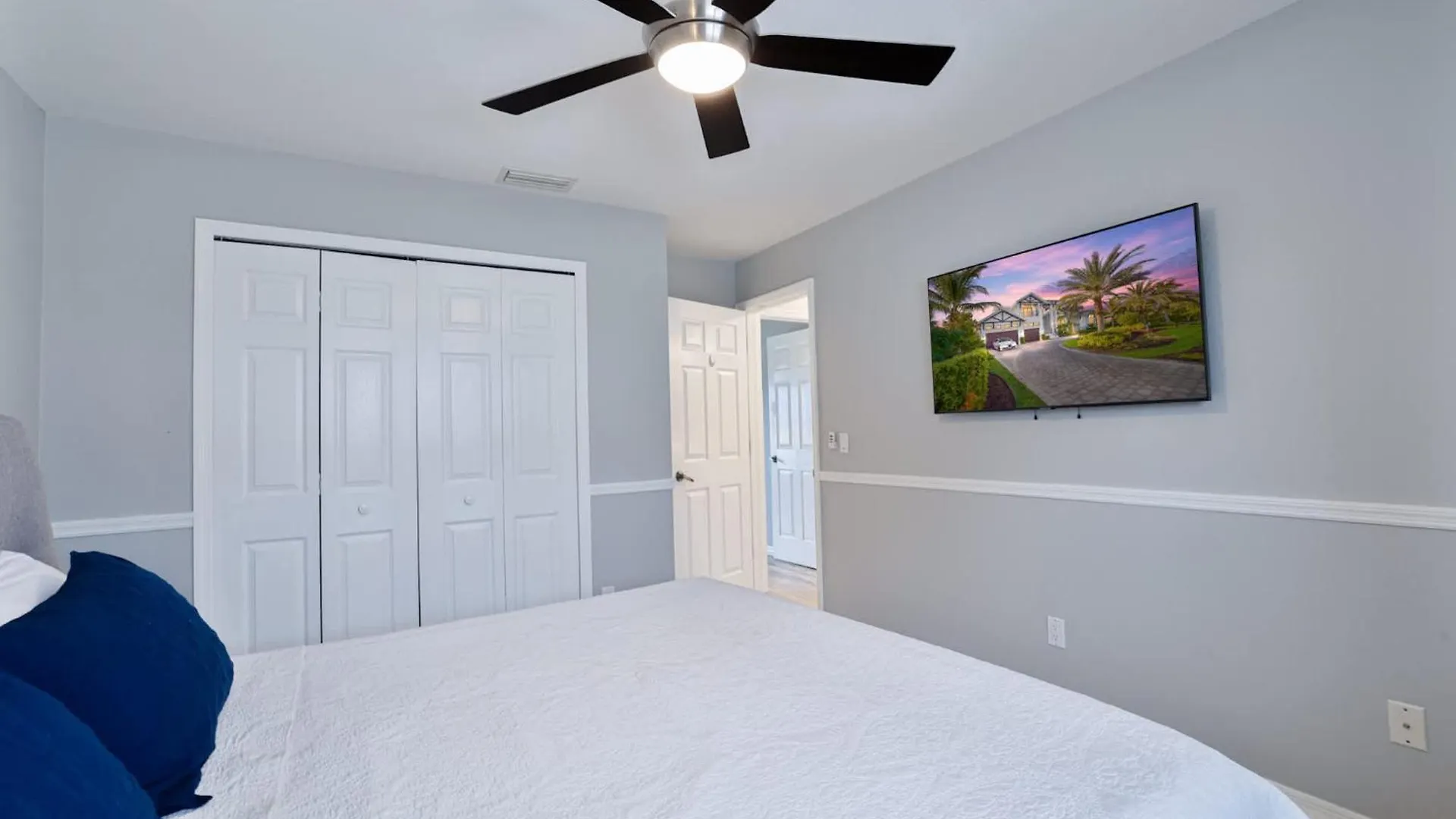 Endless Summer Retreat Jacuzzi 3kingbed Airhockey