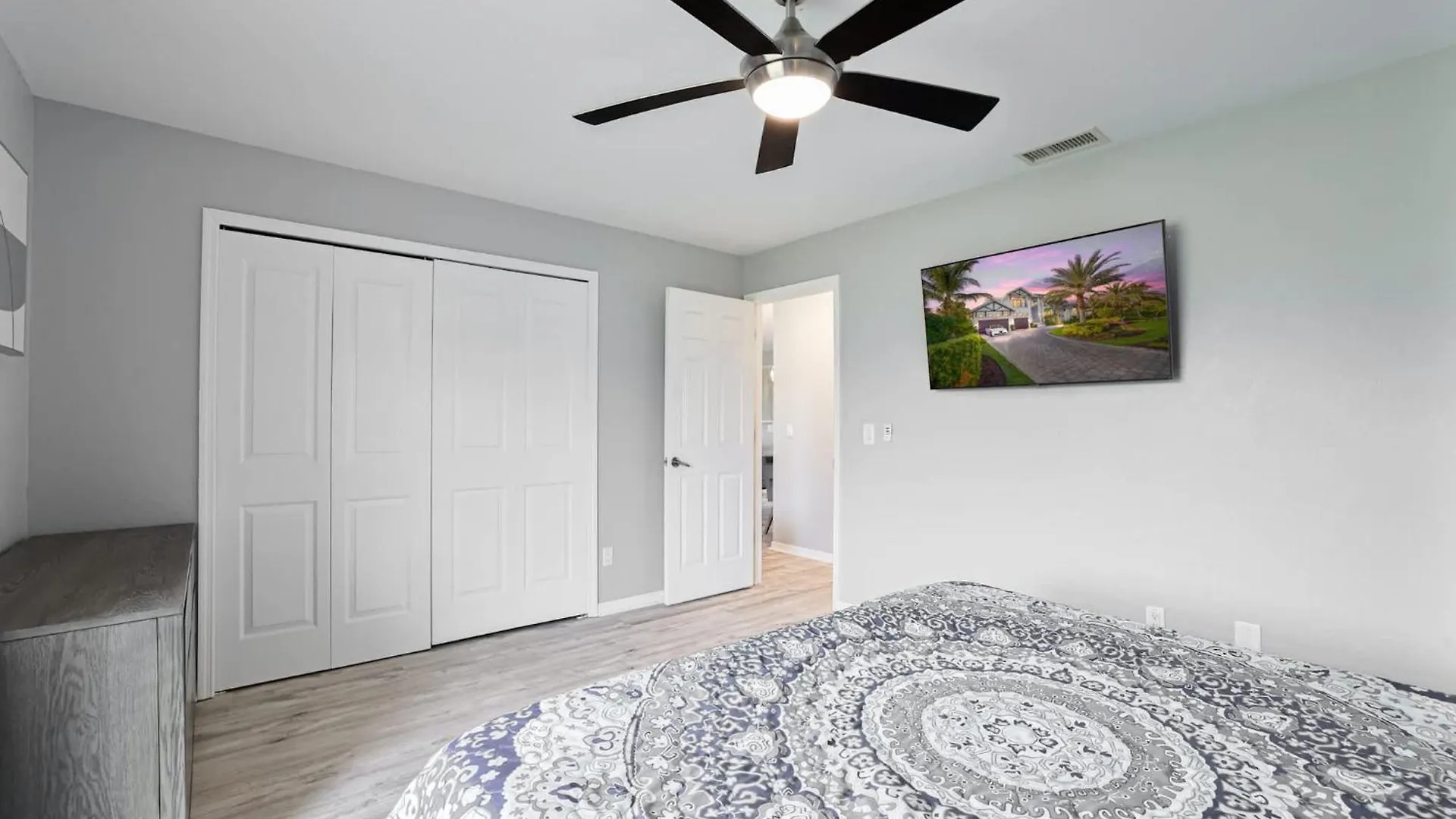 Endless Summer Retreat Jacuzzi 3kingbed Airhockey *