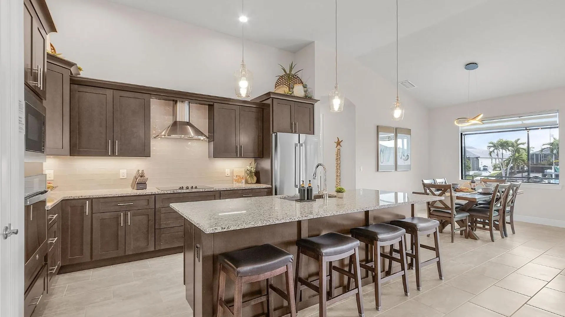 Water Views, Relaxation, Heated Pool - Ocean Vibes - Roelens Holiday home Cape Coral