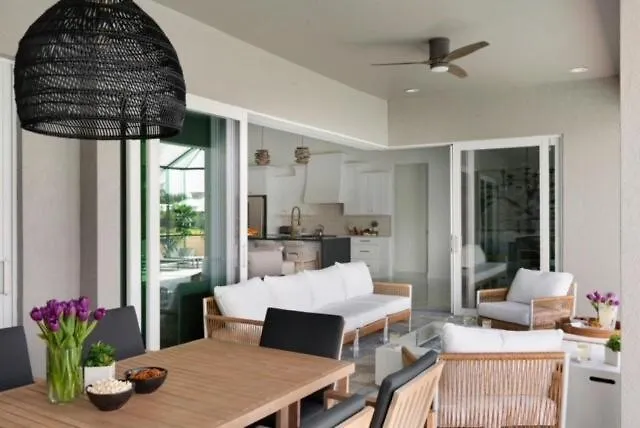 Bougee Waterfront With Salt Water Pool, Spa, And Game