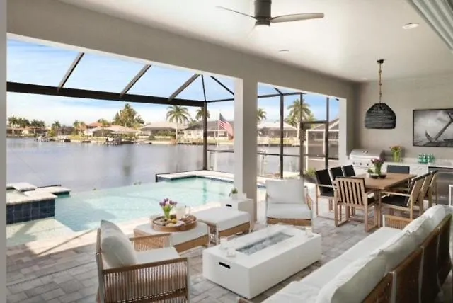 Bougee Waterfront With Salt Water Pool, Spa, And Game Holiday home *