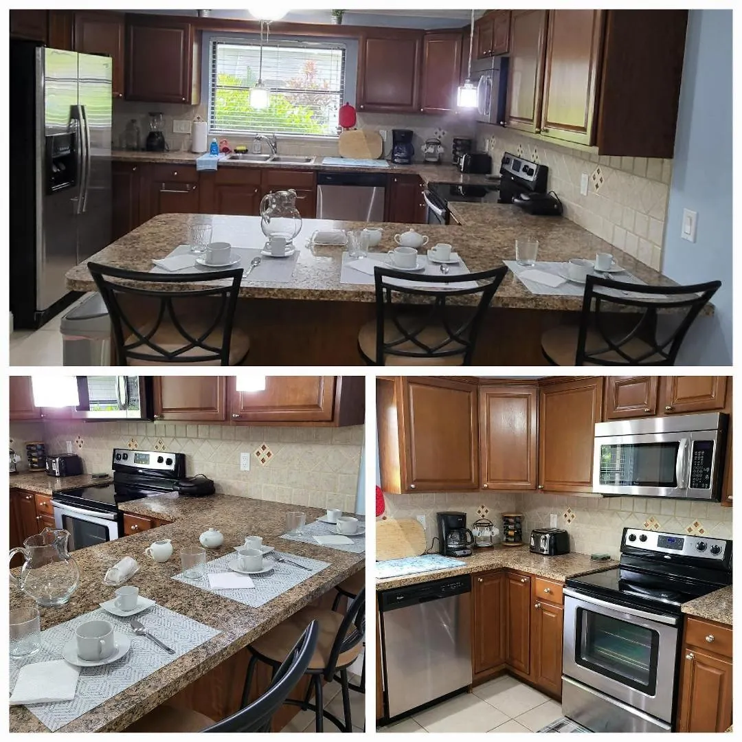 Holiday home Cape Coral, Pool Home, On Fresh Water Canal, Fishing, Free Wi-fi & Game *