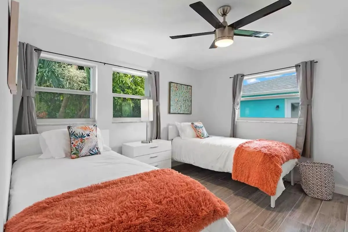 Adventure Awaits! Heated Pool And Pet-friendly - Casa Coronado - Roelens