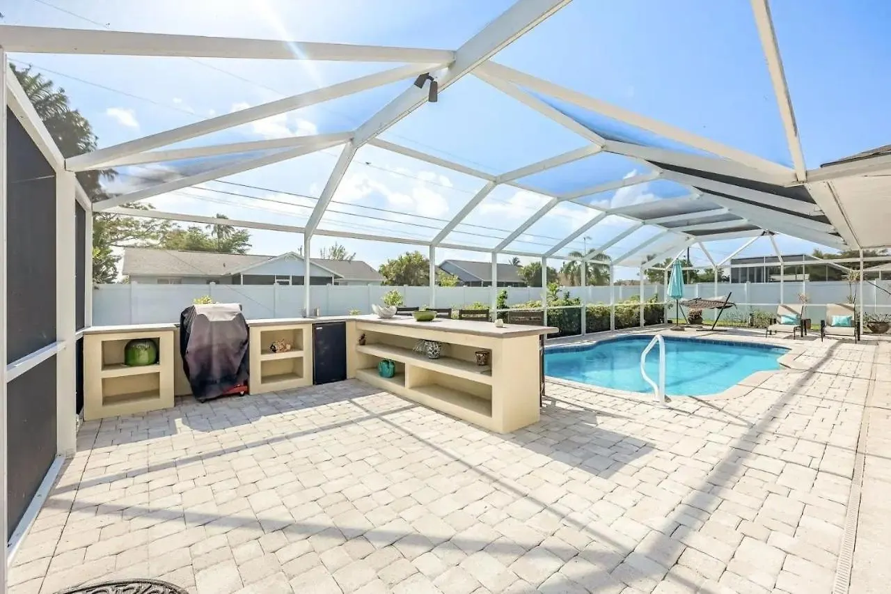 Adventure Awaits, Heated Pool & Hot Tub - Cowboy - Roelens Holiday home Cape Coral