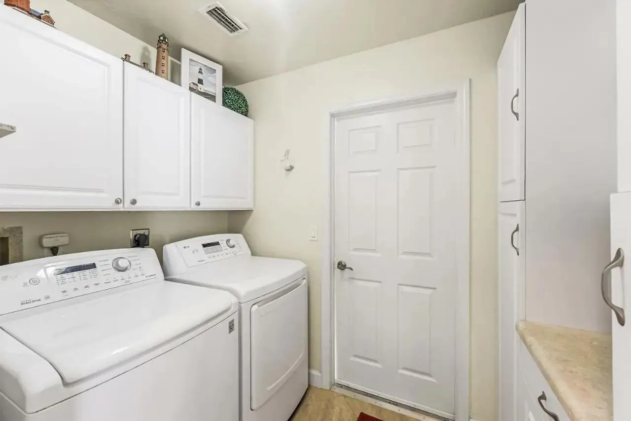 Holiday home Adventure Awaits, Heated Pool & Hot Tub - Cowboy - Roelens Cape Coral
