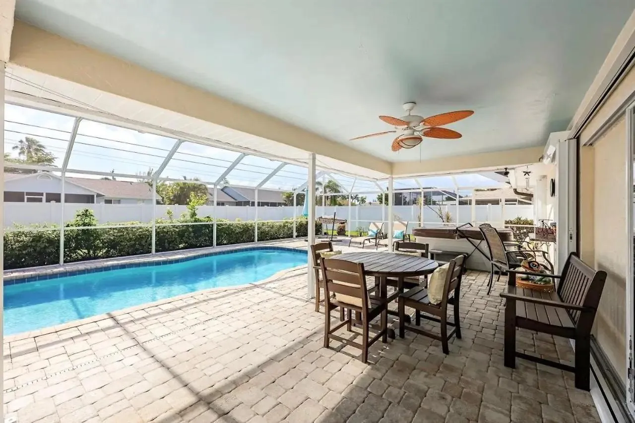 Adventure Awaits, Heated Pool & Hot Tub - Cowboy - Roelens Cape Coral