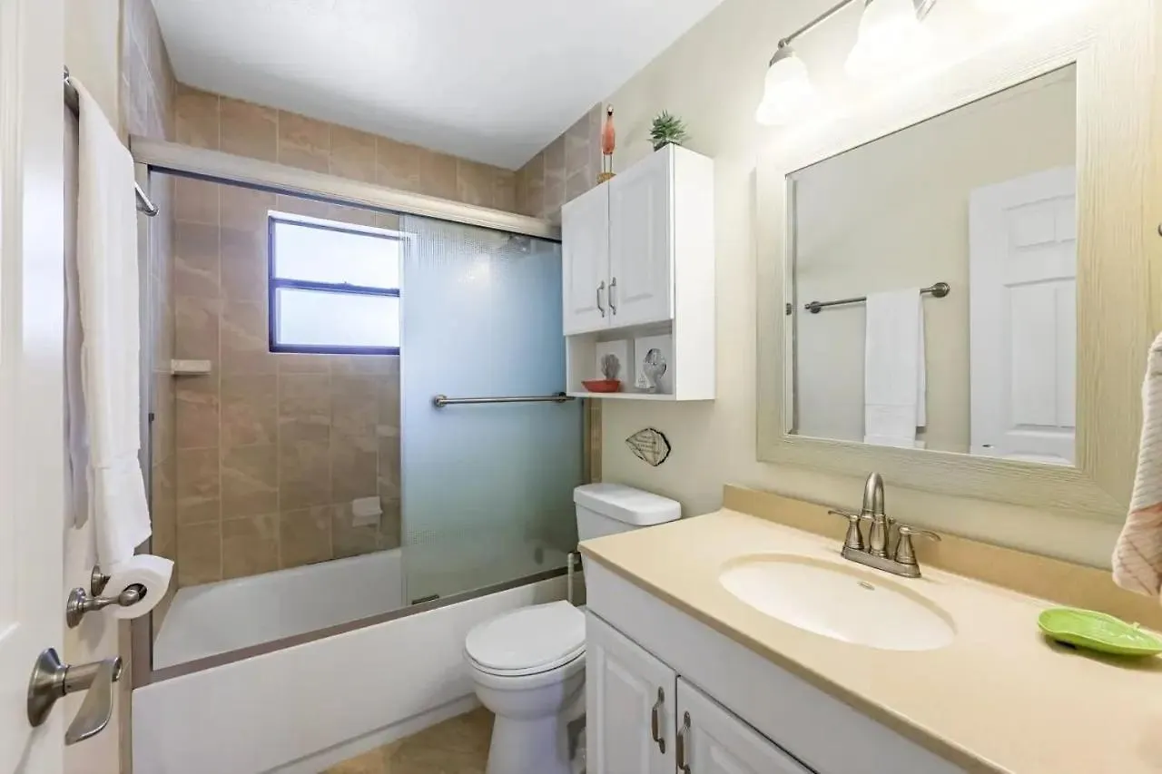 Adventure Awaits, Heated Pool & Hot Tub - Cowboy - Roelens Holiday home Cape Coral