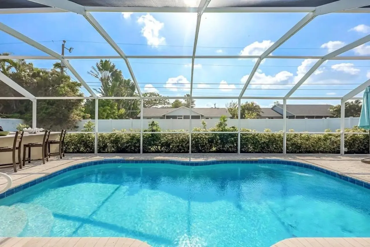 Holiday home Adventure Awaits, Heated Pool & Hot Tub - Cowboy - Roelens Cape Coral