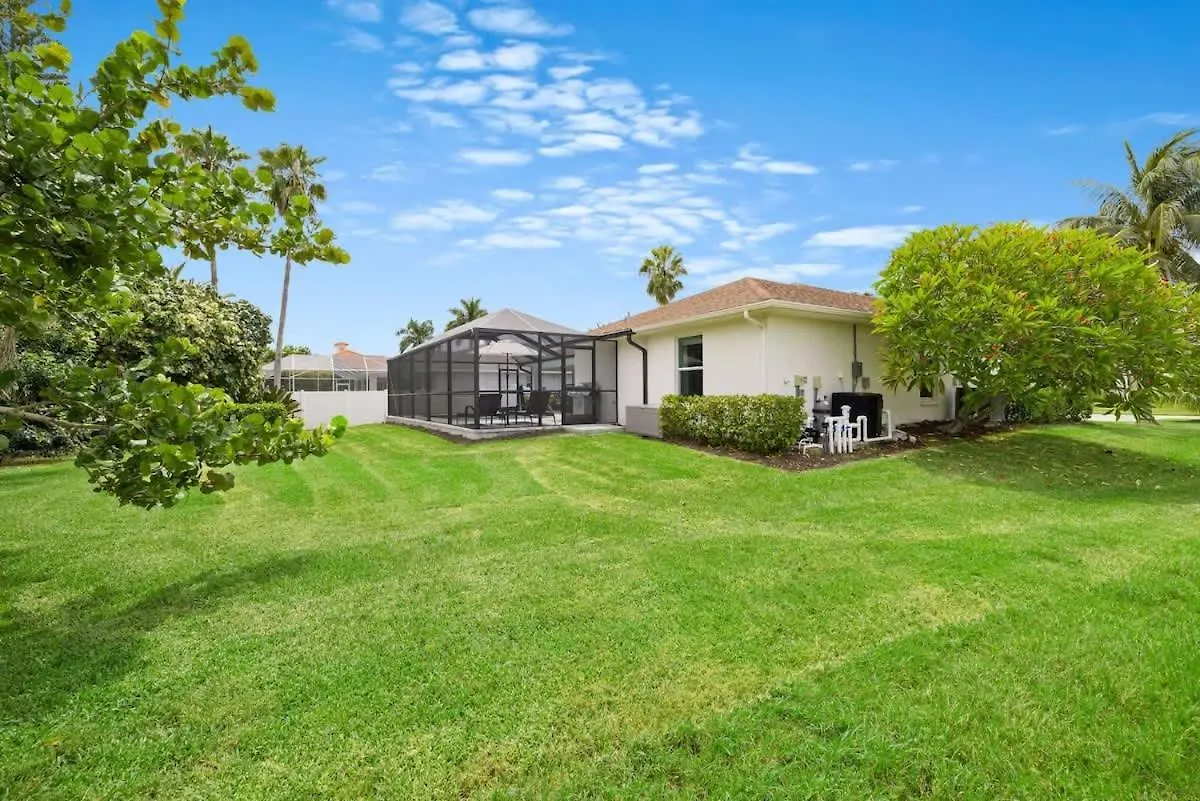 With Huge Heated Pool & Lanai