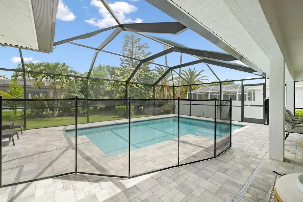 With Huge Heated Pool & Lanai * Cape Coral