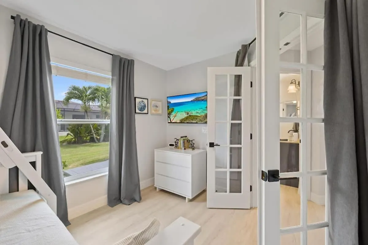 With Huge Heated Pool & Lanai
