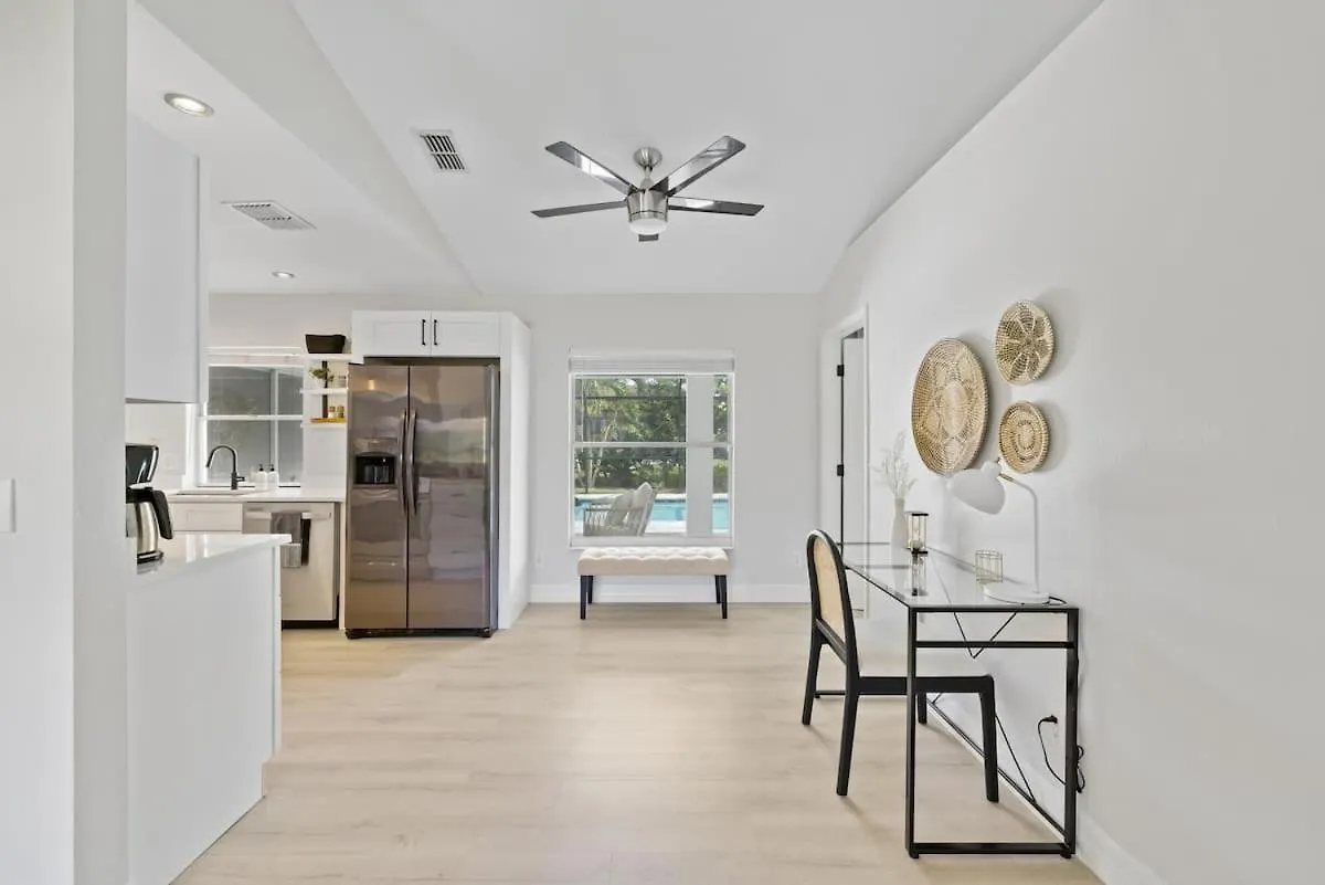 With Huge Heated Pool & Lanai Holiday home Cape Coral