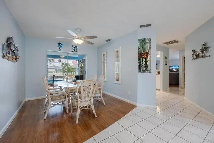 Calypso Cove Of Cape Coral! Holiday home Cape Coral