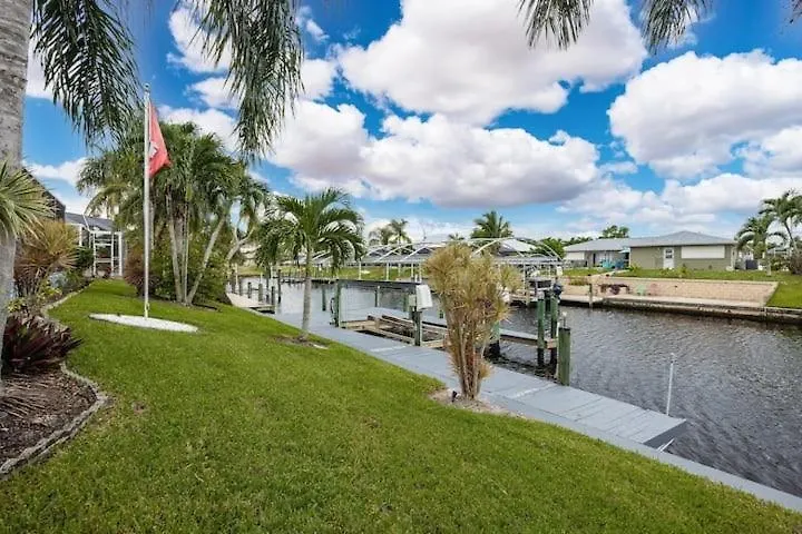 Calypso Cove Of Cape Coral! Holiday home