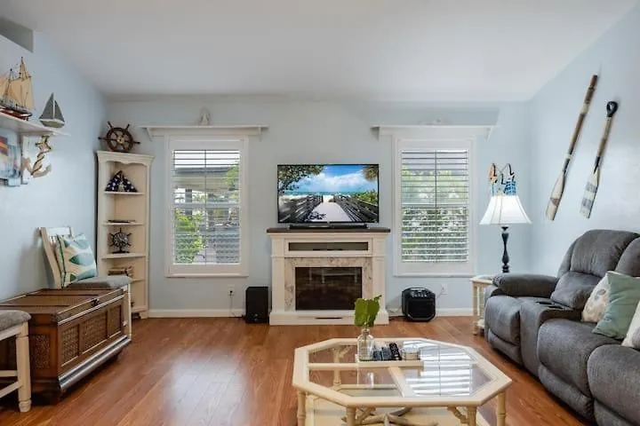 Calypso Cove Of Cape Coral! Holiday home Cape Coral