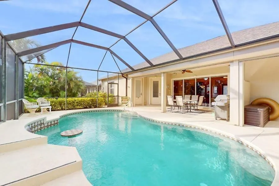 Cape Casa Royale With A Pool *