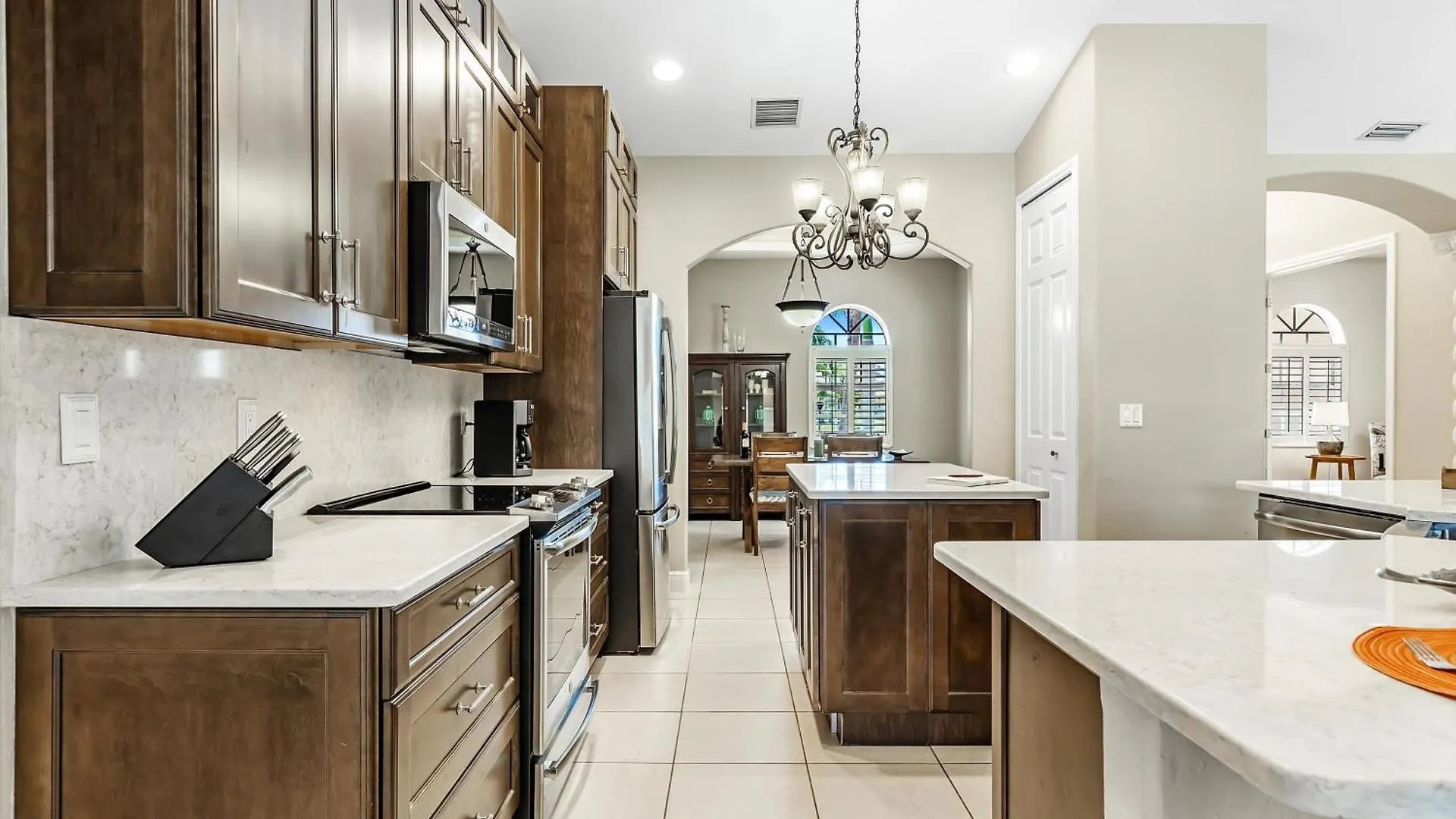 Fully-fenced Electric-heated Oversized Pool With Lots Of Privacy -