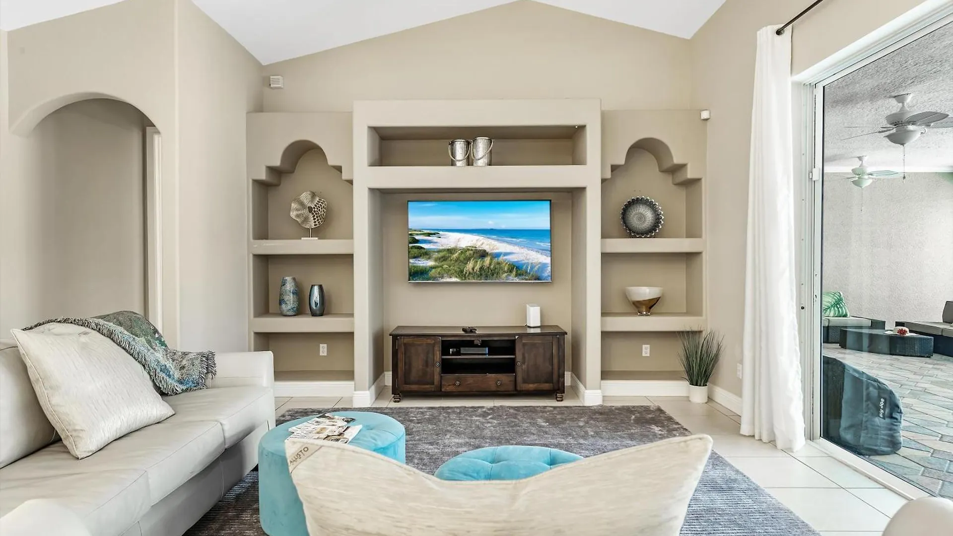 Fully-fenced Electric-heated Oversized Pool With Lots Of Privacy - Villa *