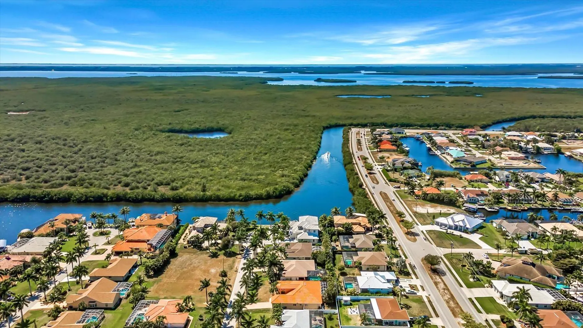 Fully-fenced Electric-heated Oversized Pool With Lots Of Privacy - Cape Coral