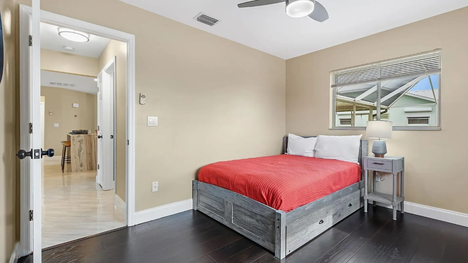 Remodeled Electric-heated Pool With Bicycles - Perfect For Families! - Amara Cape Coral