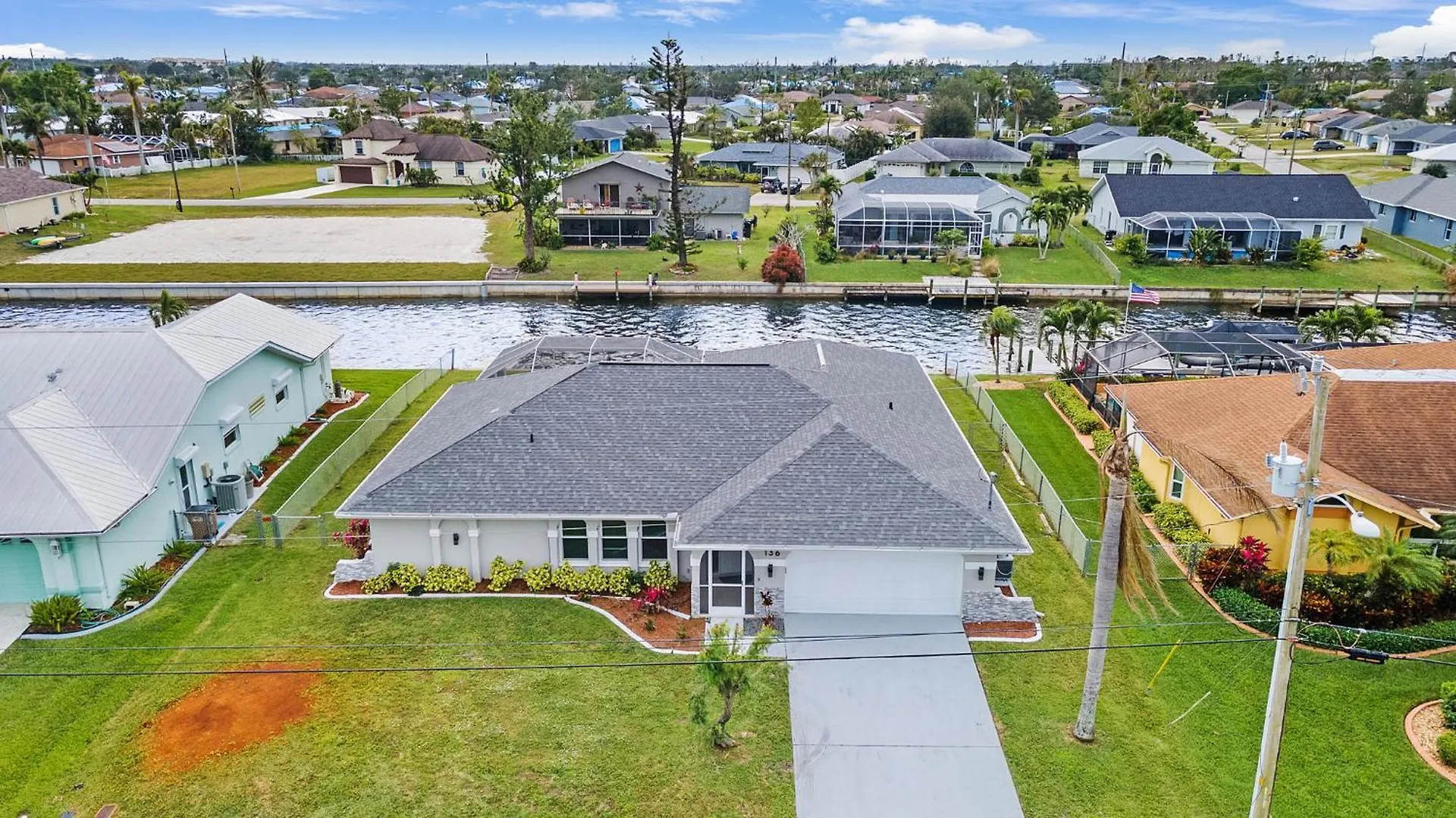 Remodeled Electric-heated Pool With Bicycles - Perfect For Families! - Amara Villa Cape Coral
