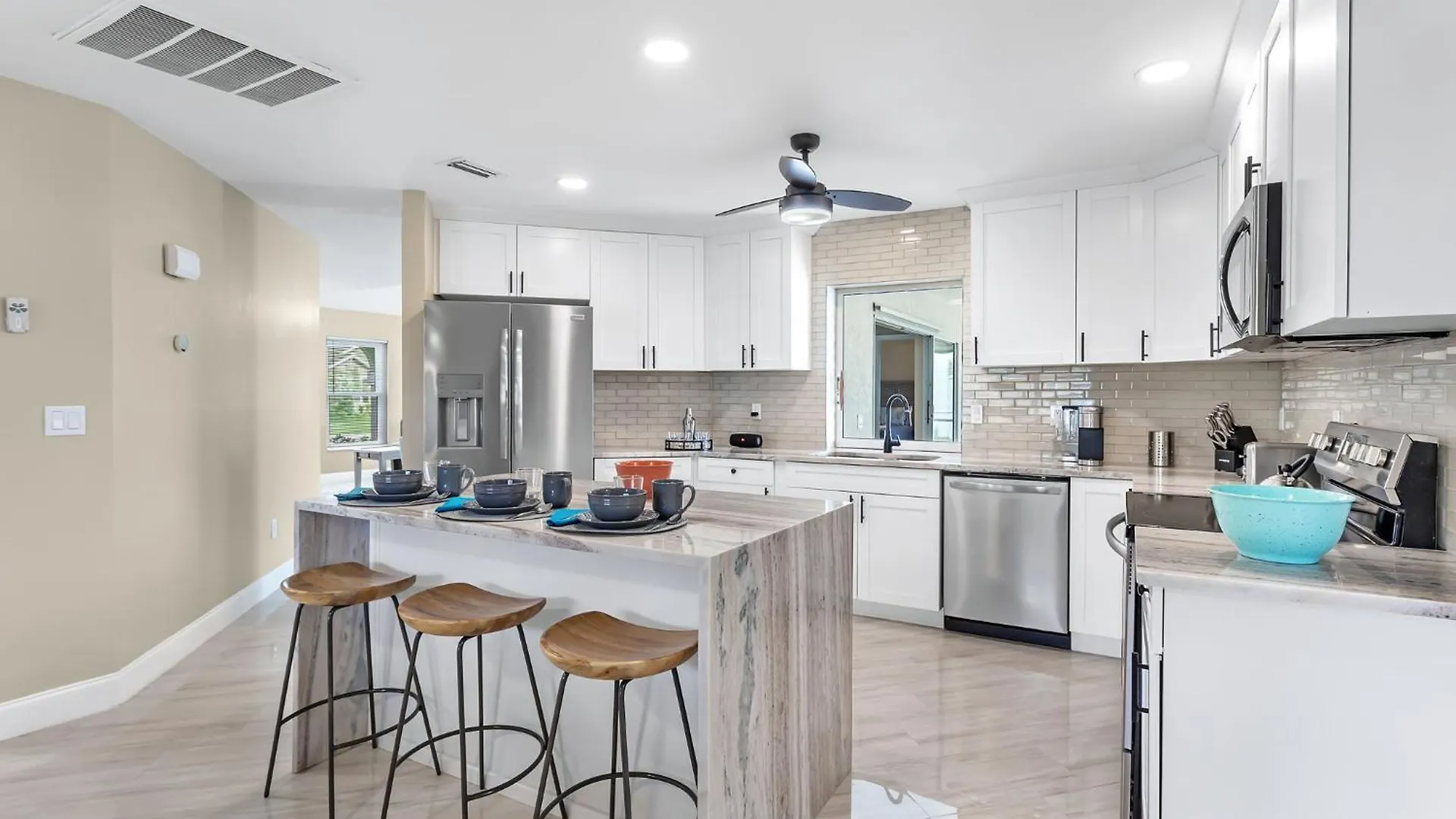 Remodeled Electric-heated Pool With Bicycles - Perfect For Families! - Amara Villa *
