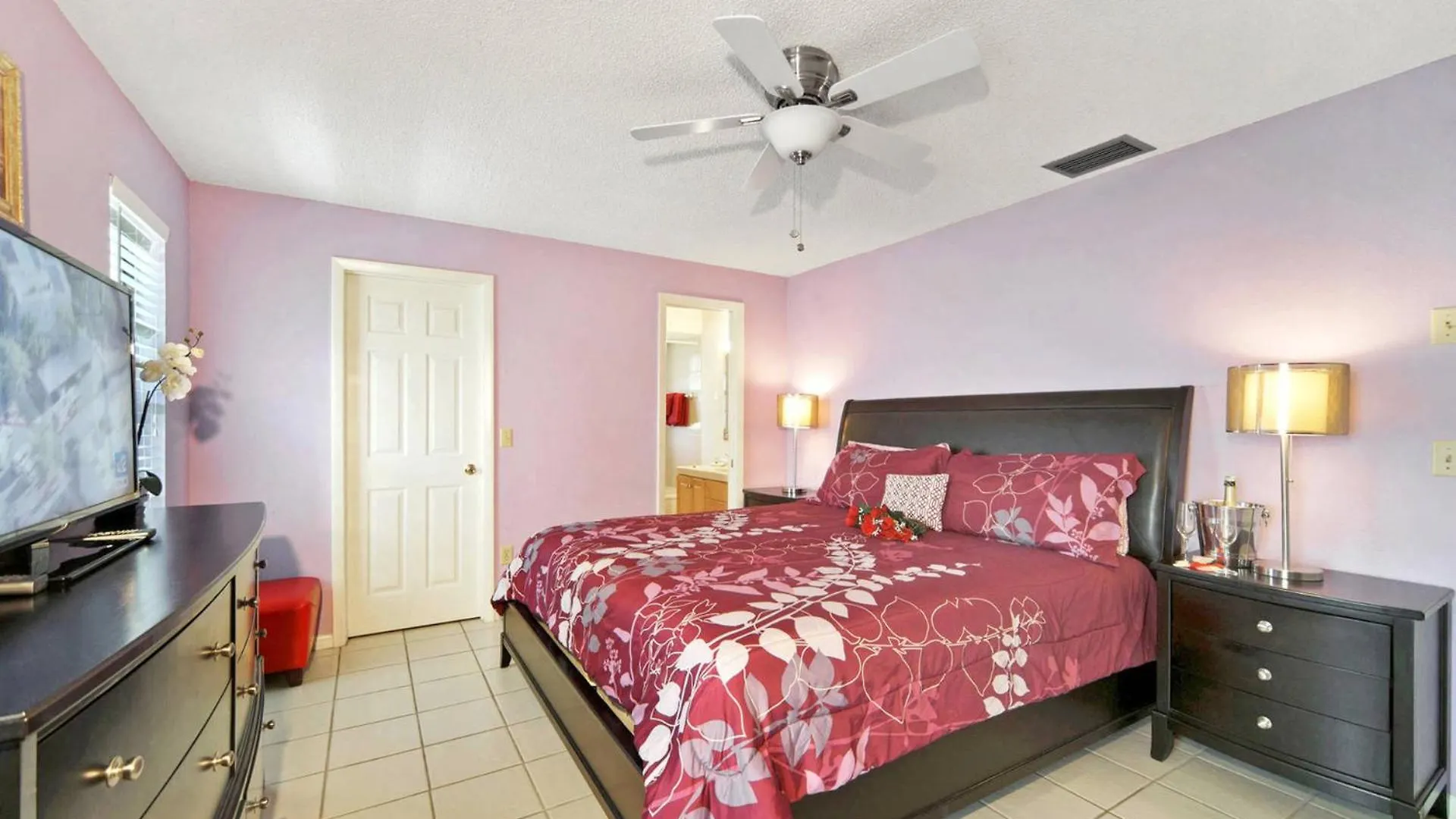 Charming Electric-heated Pool With Southern Exposure - Casa Sunshine *