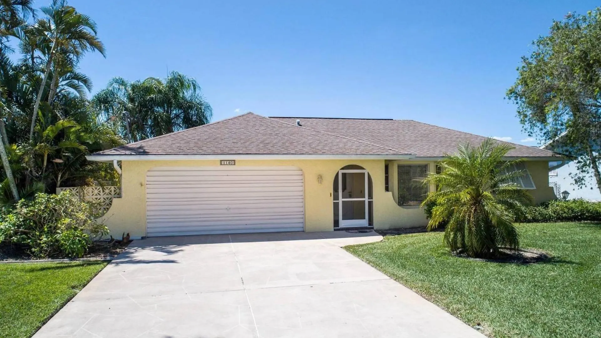 Charming Electric-heated Pool With Southern Exposure - Casa Sunshine * Cape Coral