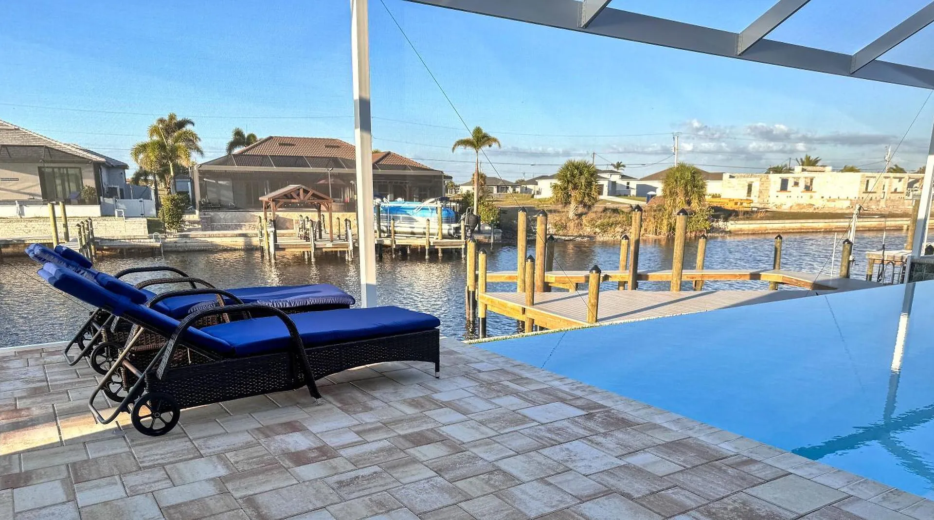 Infinity Oasis - Spectacular View 4-bed Pool House