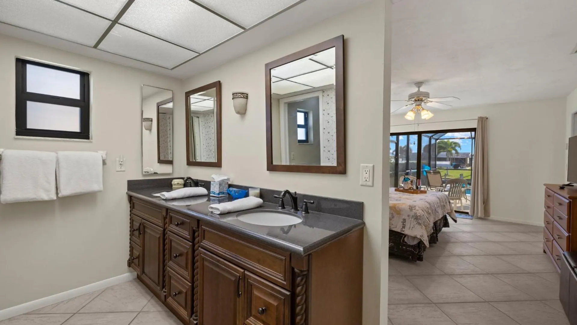Solar-heated Pool On Gulf-access Canal With Great Views - Delieta * Cape Coral
